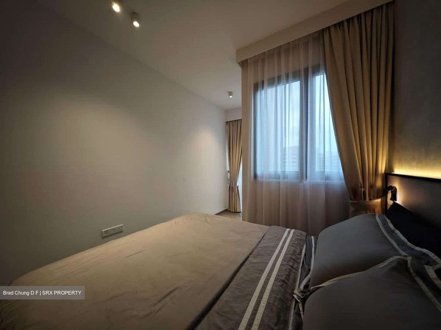 Sengkang Grand Residences (D19), Apartment #592018091